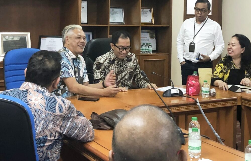 Dewan Pimpinan Pusat Yayasan Gerak Nusantara Sejahtera Bersama Wakil Menteri Perindustrian Republik Indonesia.