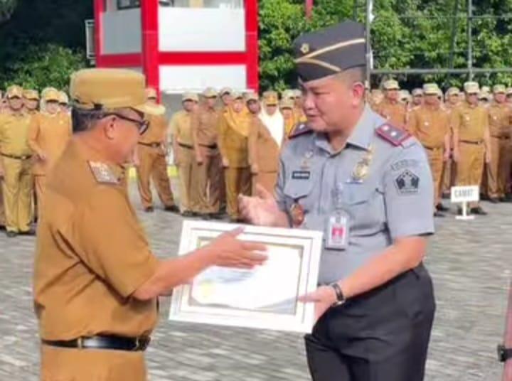 Kantor Imigrasi Kelas I Non Tpi Bekasi Raih Penghargaan Inisiator Penancangan Pelayanan Publik Tahun 2025