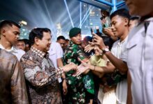 Perayaan Pergantian Tahun Presiden Prabowo Subianto Disambut Lautan Manusia