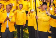 Kader Minta Bahlil Mundur, Sarmuji Bantah Bahlil Akan Dilengserkan.
