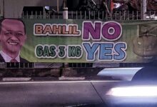 Spanduk Bergambar Menteri Energi Dan Sumber Daya Mineral (Esdm) Bahlil Lahadalia Dengan Tulisan &Quot;Bahlil No Gas 3 Kg Yes&Quot; Di Sejumlah Titik Di Jakarta.