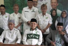 Ketua Dewan Syuro Dpc Pkb Kh Mukhsin Dz Sumedang, Senin (3/2).