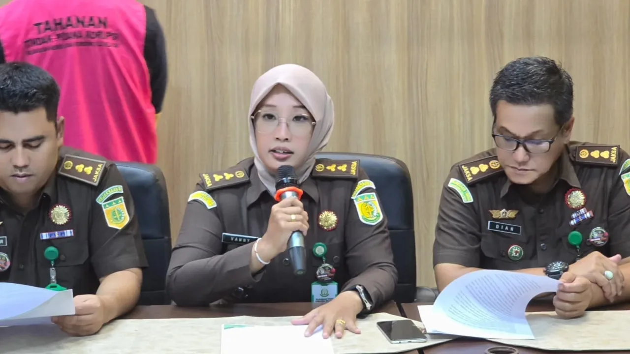 Kejati Sumsel Ringkus Buronan Dugaan Korupsi Alat Pencegahan Covid-19