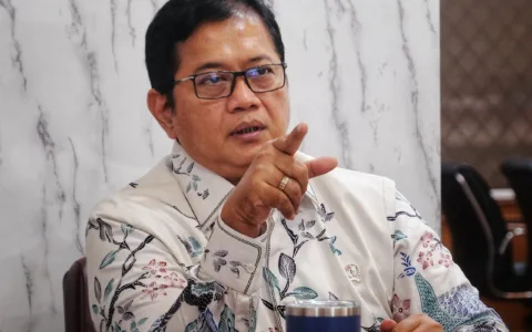 Wakil Menteri Transmigrasi Viva Yoga.