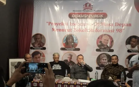 Revitriyoso Husodo lebih menyoroti visi Indonesia Emas 2045 yaitu menjadi kekuatan ekonomi nomor empat dunia setelah China, India, Amerika Serikat dengan Produk Domestik Bruto (PDB) ditargetkan 9,8 triliun dolar AS menurut Bapenas.