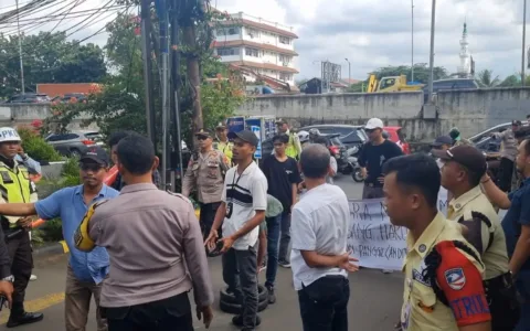 Kepala Suku dan Tokoh Adat Desa Nifasi Akui Keberadaan PT Kristalin Ekalestari Sejahterakan Warga