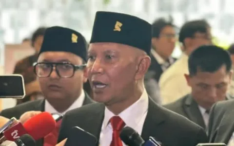 Gederang Perang Ditabuh, Said Abdullah Siap Perang Terbuka dengan Jokowi