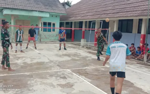 Guyub Bareng Warga, Satgas TMMD ke 123 Kodim 0603 Lebak Olah Raga Takraw