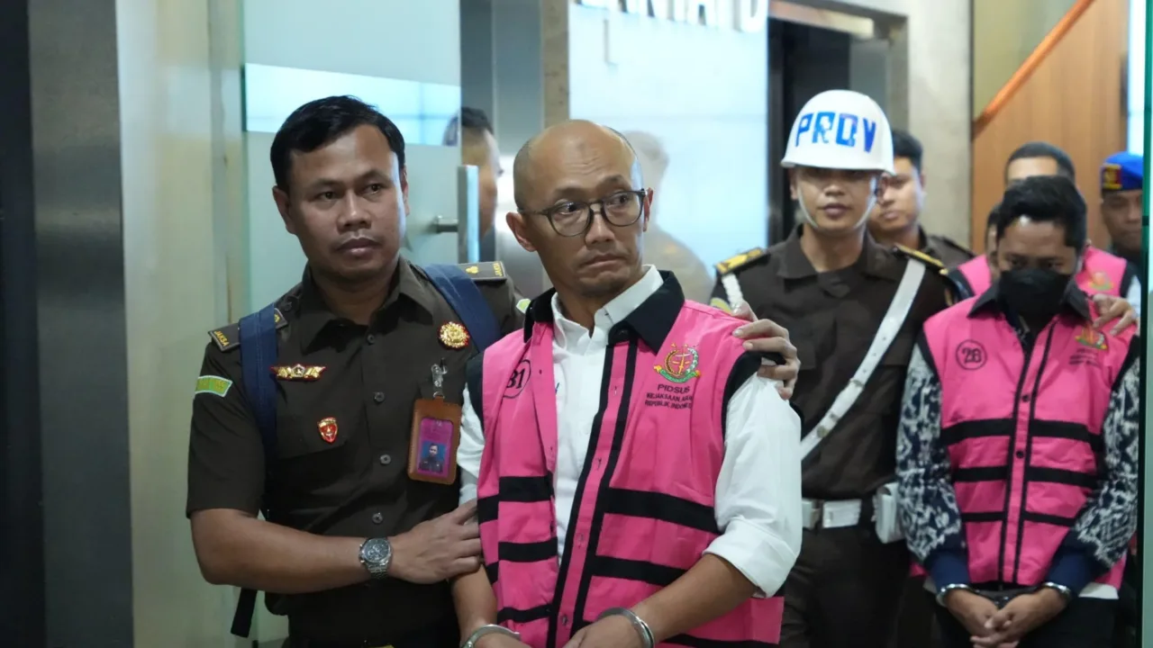 Kejaksaan Agung (Kejagung) mengungkap potensi kerugian negara dalam skandal dugaan korupsi tata kelola minyak mentah di PT. Pertamina Patra Niaga. Rabu, (26/02/2025). 