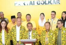 Bahlil Lahadalia Ketua Umum Partai Golkar Bersama Jajaran Pengurus.