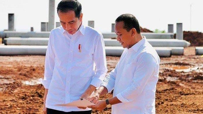 Presiden Ke-7 Jokowi Bersama Ketua Umum Partai Golkar Sekaligus Mentri Esdm Bahlil Lahadalia.
