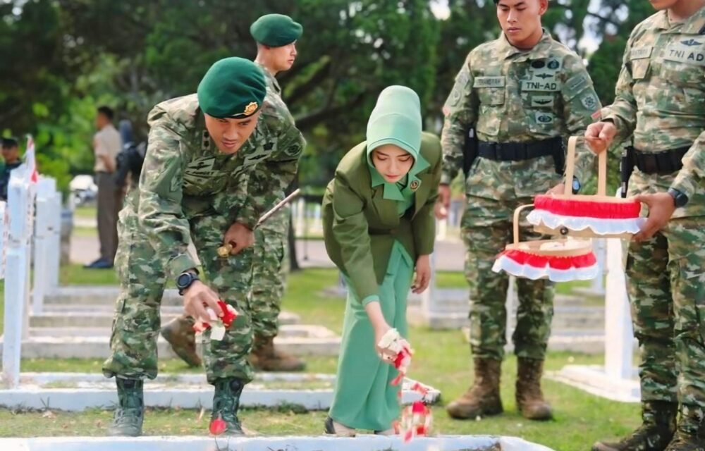 Hut Kostrad Ke-64, Yonif 330 Kostrad Ziarah Ke Tmp Cikutra