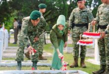 Hut Kostrad Ke-64, Yonif 330 Kostrad Ziarah Ke Tmp Cikutra