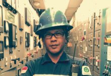 Jakarta - Ketua Umum Komunitas Gerakan Ekonomi Kreatif (Gerak) 08 Revitriyoso Husodo Yang Juga Eks Pekerja Di Lapangan Minyak Lepas Pantai Pertamina Jatibarang Sangat Mendukung Kejaksaan Agung Ri Untuk Menangkap Semua Oknum Yang Terlibat Menerima Aliran Dana Korupsi Pt. Pertamina. Kasus Dari Tahun 2018 Hingga 2023 Yang Diperkirakan Mencapai Rp. 1.000 Triliun. &Quot;Jaksa Agung Jangan Takut Memeriksa Dan Menangkap Jaringan Mafia Migas Yang Menerima Aliran Korupsi Pertamina Itu Dari Dulu. Rakyat Pasti Mendukung Jika Oknum-Oknum Yang Terlibat Itu Semua Ditangkap,&Quot; Ungkap Revitriyoso Husodo Kepada Wartawan Jakarta, Sabtu 8 Maret 2025. Revi Mengatakan Selama Ini Kasus Korupsi Seperti Pt. Pertamina Ini Belum Pernah Terungkap Dengan Begitu Dahsyat Dan Melibatkan Banyak Oknum. Itu Artinya Kasus Pertamina Yang Dibongkar Kejaksaan Agung Mendapat Dukungan Penuh Oleh Berbagai Pihak Termasuk Dari Kalangan Aktivis Mahasiswa, Aktivis Lingkungan Hidup. Selain Korupsi Pt. Pertamina, Revitriyoso Husodo, Kejaksaan Agung Juga Telah Banyak Menangani Kasus Korupsi Besar Lainnya Yang Melibatkan Banyak Oknum Yang Bermain Selama Ini Di Balik Kekuasaan 10 Tahun Terakhir. &Quot;Seperti Kasus Korupsi Jiwasraya, Impor Gula, Dan Lainnya. Banyak Melibatkan Oknum-Oknum Di Balik Kekuasaan Selama 10 Tahun Terakhir Ini Dibongkar Kejaksaan Agung,&Quot; Ungkap Revitriyoso Husodo. Rakyat Bosan Menyaksikan Kejahatan Korupsi Selama 10 Tahun Terakhir Ini Sangat Berharap Kejaksaan Agung Benar-Benar Berani Menangkap Oknum-Oknum Yang Terlibat Korupsi Pertamina. Ia Pun Berharap Kejaksaan Agung Berani Mengungkap Korupsi Yang Ada Terjadi Di Bumn Lainnya. Jangan Hanya Berhenti Pada Kasus Korupsi Pertamina Yang Telah Menipu Rakyat Dan Merugikan Negara. &Quot;Jaksa Agung St. Burhanuddin Sudah Sangat Siap Dengan Situasi Yang Akan Berkembang. Rakyat Pasti Mendukung Untuk Negeri Ini Bersih Dari Oknum Oknum Koruptif,&Quot; Tandasnya. Terbongkarnya Kasus Bbm Oplosan Ini Dan Kasus Korupsi Besar Lainnya Di Awal Pemerintahan Prabowo Adalah Suatu Bukti Bahwa Prabowo Menepati Janji Kampanyenya Dalam Asta Cita Yakni “Memperkuat Pencegahan Dan Pemberantasan Korupsi. Aparat Penegak Hukum Mulai Dari Polri, Kejaksaan, Hakim, Kpk Sudah Saatnya Satu Suara Bersama Dengan Presiden Prabowo Dalam Melakukan Pencegahan Dan Pemberantasan Korupsi. Tidak Ada Lagi Ego Sektoral Dan Komit Tidak Lagi Membela Oknum Korpsnya Yang Korupsi Dan Melakukan Kejahatan Lainnya. Rakyat Sangat Rindu Kepada Aparat Penegak Hukum Yang Bekerja Berdasarkan Keadilan Bukan Berdasarkan Pesanan.