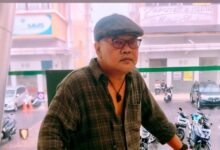 Bekasi- Gerak 08 Jawa Barat Davit Nugroho Menyampaikan, Keprihatinannya Atas Kasus Dugaan Korupsi Tata Kelola Minyak Mentah Dan Produk Kilang Pada Pt Pertamina Subholding Dan Kontraktor Kontrak Kerja Sama (Kkks) Tahun 2018-2023. Davit Begitu Ia Disapa Berharap, Kasus Dugaan Korupsi Tata Kelola Minyak Mentah Dan Produk Kilang Pada Pt Pertamina Subholding Dan Kontraktor Kontrak Kerja Sama (Kkks) Tahun 2018-2023 Dapat Diusut Tuntas Dan Transparan. “Kami Prihatin Terhadap Kasus Korupsi Yang Saat Ini Terjadi Di Pertamina, Harus Diusut Sampai Tuntas Dan Transparan Dengan Hukuman Yang Tegas Dan Membuat Efek Jera,” Jelas David Kepada Awak Media Di Jakarta, Jumat,(8/3/2025) Lebih Lanjut, Davit Menekankan, Adanya Pembenahan Sistem Dan Pengawasan Control Di Internal Perusahaan Pelat Merah Usai Mencuatnya Kasus Dugaan Korupsi Tata Kelola Minyak Mentah Dan Produk Kilang Pada Pt Pertamina Subholding Dan Kontraktor Kontrak Kerja Sama (Kkks) Tahun 2018-2023. “Menurut Kejaksaan Agung (Kejagung) Praktek Korupsi Ini Telah Terjadi Sejak 2018 Artinya Pengawasan Di Dalam Sangat Lemah, Mudah Kecolongan. Ini Menjadi Acuan Bersama Untuk Segera Membenahi Sistem Dan Pengawasan Control Di Dalam,” Tutur Davit. Tak Hanya Itu, Davit Juga Mendorong, Semua Perusahaan Pelat Merah Untuk Melakukan Bersih-Bersih Dari Praktek Korupsi. Hal Ini, Tegas Davit, Sesuai Instruksi Dan Komitmen Presiden Prabowo Dalam Pemberantasan Korupsi Harus Menjadi Pilar Utama. “Harus Dilakukan Dengan Integritas Yang Tinggi Dan Juga Konsistensi. Pentingnya Pemberantasan Korupsi Hingga Ke Akar-Akarnya Lantaran Tindakan Koruptif Telah Menyebabkan Ketidak Majuan Bangsa Indonesia,” Beber Dia. Davit Juga Menegaskan, Bahwa Tindakan Dan Prilaku Koruptif Telah Menyebabkan Ketidakadilan Bagi Masyarakat Indonesia Selama Ini. “Tindakan Dan Prilaku Koruptif Telah Menyebabkan Ketidakadilan Bagi Masyarakat Indonesia Selama Ini,” Pungkasnya.