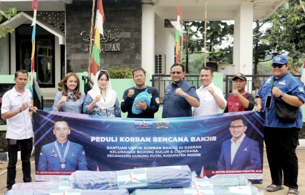 Politisi Demokrat Peduli Korban Banjir Bogor