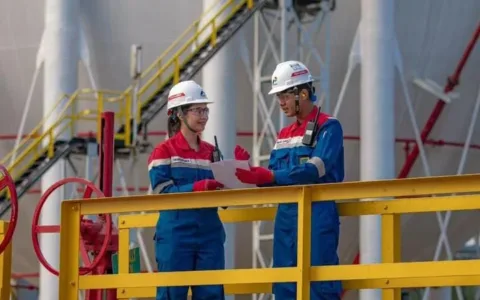 Janggal Kasus Pertamina, Kejaksaan Agung Didesak Perluas Penyidikan dengan Periksa Broker Minyak dan Lima Perusahaan…