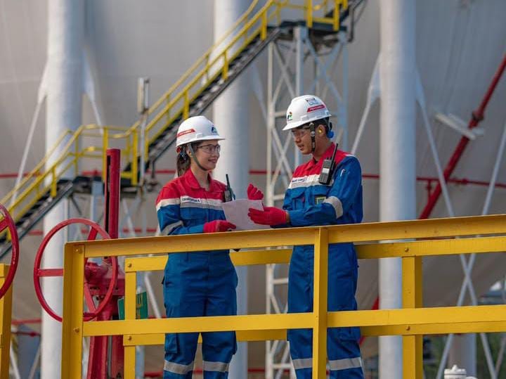 Janggal Kasus Pertamina, Kejaksaan Agung Didesak Perluas Penyidikan Dengan Periksa Broker Minyak Dan Lima Perusahaan Pengangkut Minyak Yang Diduga Lakukan Mark Up Hingga 30 Persen