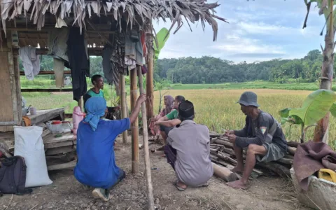 Relawan Andra Soni Tampung Aspirasi Petani Lebak