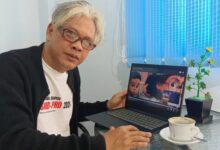 Jakarta - Aktivis Sekaligus Penggiat Seni Revitryoso Husodo Mengatakan Bahwa Film Animasi Jumbo Karya Sutradara Ryan Adriandhy Merupakan Bukti Bahwa Indonesia Mampu Menghasilkan Karya Animasi Yang Berkualitas Tinggi. Menurut Penggiat Budaya Tersebut Jumbo Bukan Sekadar Film Anak-Anak, Melainkan Juga Simbol Dari Kekuatan Kreatif Dan Semangat Gotong Royong Anak Bangsa Karena Produksinya Melibatkan Banyak Kreator. Ditambahkan Revitryoso Husodo Aktvis Yang Juga Seniman, Dirinya Mengapresiasi Dan Bangga Terhadap Wakil Ketua Dpr Ri Sufmi Dasco Yang Ikut Hadir Dalam Penayangan Pertama Film Jumbo Teresebut Ini Bukti Kepedulianya Dalam Memajukan Perfileman Dan Mendukung Ekonomi Kreatif. Apalagi Wakil Ketua Dpr Sufmi Dasco Ahmad Telah Mengapresiasi Film Animasi Jumbo Yang Telah Berhasil Menarik Perhatian Lebih Dari 1.606.462 Penonton Dalam Tujuh Hari Sejak Penayangan Perdananya Pada Selasa, 31 Maret 2025. Dasco Mengajak Masyarakat Untuk Terus Mendukung Industri Perfilman Tanah Air, Suksesnya Film Jumbo Ini Tidak Lepas Dari Dukukungan Pemerintah Prabowo-Gibran Khusnya Wakil Ketua Dpr Ri Sufmi Dasco Yang Sudah Mendukung Perfilman Indonesia. Keberhasilan Ini Tidak Hanya Mencerminkan Antusiasme Penonton Domestik, Tetapi Juga Membuka Peluang Bagi Jumbo Untuk Merambah Pasar Internasional. Film Ini Dijadwalkan Tayang Di 17 Negara, Termasuk 12 Negara Di Eropa, Serta Turki, Mongolia, Dan Rusia. Langkah Ini Menunjukkan Bahwa Karya Anak Bangsa Mampu Bersaing Dan Diterima Di Kancah Global. Lebih Dari Sekadar Hiburan, Jumbo Menunjukkan Bahwa Sebuah Karya Besar Lahir Dari Proses Panjang, Kolaborasi Solid, Dan Dedikasi Tinggi Dari Seluruh Elemen Yang Terlibat. Kesuksesan Film Ini Menjadi Pengingat Bahwa Di Balik Layar Lebar Yang Menghibur, Ada Tetesan Keringat, Jam-Jam Panjang Tanpa Lelah, Dan Ketekunan Yang Mungkin Jarang Terlihat Namun Sangat Layak Dihargai. Sejak Awal, Jumbo Bukan Sekadar Proyek Hiburan. Film Ini Lahir Dari Gagasan Besar Tentang Bagaimana Cerita Lokal Bisa Tampil Megah Tanpa Kehilangan Akar Budaya. Visi Inilah Yang Menjadi Panduan Utama Seluruh Proses Kreatif, Mulai Dari Penulisan Naskah, Desain Karakter, Hingga Penyusunan Adegan-Adegan Ikonik. “Proses Produksinya Yang Memakan Waktu Hingga 5 Tahun, Dengan Melibatkan Ratusan Kreator Dari Sabang Sampai Merauke, Menunjukkan Bahwa Indonesia Punya Kapasitas Luar Biasa Dalam Menghasilkan Karya Animasi Yang Berkualitas Tinggi Dan Siap Bersaing Dengan Film Animasi Global,” Diungkpan Revi. Jumbo Yang Telah Ditonton Oleh Lebih Dari Satu Juta Penonton. Menurut Dia, Keberhasilan Tersebut Merupakan Kebanggaan Nasional Dan Tonggak Penting Industri Perfilman Kreatif Dalam Negeri. Jumbo Mencerminkan Potensi Industri Perfilman Kreatif Indonesia Yang Berkembang Pesat. Di Sisi Lain,Sinergisitas Para Kreator Lokal Yang Berasal Dari Berbagai Daerah Memperlihatkan Semangat Kolaborasi Dan Dedikasi Dalam Membangun Kualitas Konten. “Ini Adalah Bukti Nyata Bahwa Talenta Anak-Anak Muda Indonesia Luar Biasa Cerdas Dan Pintar. Mereka Tidak Hanya Mampu Membuat Karya Untuk Konsumsi Lokal, Tapi Juga Punya Daya Saing Di Tingkat Internasional,” Katanya. Dikatakan Revi, Antusiasme Penonton Yang Tidak Hanya Dari Kalangan Anak-Anak, Tetapi Juga Dewasa Menjadi Tanda Bahwa Karya Animasi Indonesia Dapat Menghibur Sekaligus Menghadirkan Kedalaman Cerita Dan Kualitas Visual Yang Memikat. “Setelah Saya Menonton Langsung, Jumbo Adalah Cerminan Dari Dedikasi Dan Semangat Kegotongroyongan. Ini Bukti Bahwa Ketika Anak Bangsa Bersatu Dan Bekerja Sama Dengan Visi Yang Sama, Hasilnya Bisa Luar Biasa. Film Ini Bukan Hanya Sukses Di Pasar, Tapi Juga Sukses Mengangkat Derajat Industri Kreatif Lokal,” Tuturnya. Untuk Itu, Dia Berharap Kesuksesan Jumbo Dapat Menjadi Inspirasi Bagi Generasi Muda Dan Para Kreator Film Di Tanah Air Untuk Terus Berkarya Dan Membawa Nama Indonesia Ke Panggung Dunia. “Ini Saatnya Kita Bangga Dengan Karya Sendiri. Jumbo Adalah Contoh Bahwa Anak Bangsa Bisa Jadi Pemain Utama Di Negeri Sendiri, Bahkan Dunia,” Jelas Revi. Dipersembahkan Oleh Rumah Produksi Visinema, Film Animasi Jumbo Berkisah Tentang Anak Bernama Don, Diisi Suara Oleh Prince Poetiray Dan Den Bagus Sasono, Yang Kerap Merasa Diremehkan Teman-Temannya. Film Yang Digarap Ryan Adriandhy Bersama Sekitar 420 Kreator Indonesia Selama Lima Tahun Ini Berhasil Menarik Total Satu Juta Penonton Pada Minggu (6/4) Atau Tujuh Hari Sejak Penayangan Perdananya Pada 31 Maret 2025.