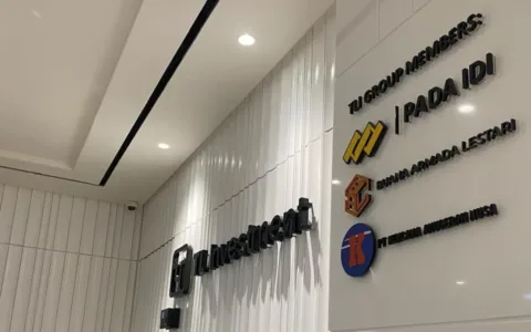Dugaan Melawan Hukum, Notaris Terlibat Skenario PT Petro Energy Kuasai Saham PT Pada Idi