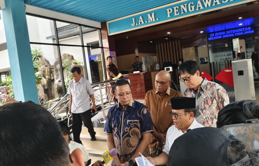 Jampidsus Dan Jpu Dilaporkan Ke Jamwas Kejagung Terkait Surat Dakwaan  Zarof Ricar