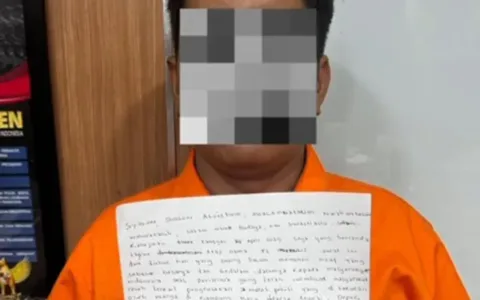 TS Meminta Maaf Atas Kegaduhan Pembakaran Mobil Polisi di Depok