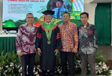 Kh. Maman Imanulhaq Resmi Sandang Gelar Doktor: Tegaskan Rekonstruksi Budaya, Bukan Sinkretisme Di Cirebon