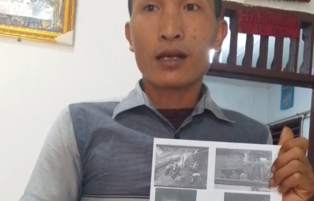 Mandailing Natal – Lesmanan Halawa, Korban Penganiayaan Yang Terjadi Pada Tahun 2022 Dan Diduga Dilakukan Oleh Seorang Bos Tambang Emas Ilegal Di Desa Tangga Bosi Bukit Siayo, Kecamatan Siabu, Kabupaten Mandailing Natal, Sumatera Utara, Meminta Perlindungan Dari Pemerintah Pusat, 10 Mei 2025. Lesmanan Secara Khusus Memohon Kepada Ketua Umum Gerak 08, Revitriyoso Husodo, Untuk Menyampaikan Keluhannya Kepada Kementerian Ham (Kemenham). “Saya Membutuhkan Perlindungan Dari Negara. Saya Tidak Bisa Lagi Mencari Nafkah Karena Terus Diburu Oleh Para Pelaku,” Ujar Lesmanan. Ia Mengaku Mendapat Ancaman Pembunuhan Dari Sekitar 70 Bos Tambang Di Kecamatan Siabu Yang Disebut-Sebut Terlibat Dalam Aktivitas Tambang Ilegal. Menurut Lesmanan, Tekanan Dan Ancaman Terus Menghantui Dirinya Dan Keluarga, Termasuk Istri Dan Ketiga Anaknya. Ia Mengaku Telah Menerima Informasi Dari Pihak Keluarga Bahwa Para Pelaku Tengah Berupaya Mencari Keberadaannya Untuk &Quot;Mengeksekusi&Quot; Dirinya. “Saya Memohon Kepada Bapak Presiden Republik Indonesia, Kapolri, Panglima Tni, Dan Kementerian Hukum Dan Ham Untuk Segera Memberikan Perlindungan Kepada Saya Dan Keluarga,” Kata Lesmanan Sambil Menyebut Nomor Induk Kependudukan (Nik)-Nya Sebagai Bukti Identitas. Lebih Lanjut, Ia Juga Meminta Agar Polda Sumatera Utara Segera Bertindak Tegas Terhadap 70 Bos Tambang Ilegal Yang Menurutnya Merasa Kebal Hukum Karena Memiliki Kekuatan Uang. “Saya Hanya Ingin Keadilan Ditegakkan Dan Tidak Ada Lagi Warga Yang Takut Melawan Perusak Lingkungan,” Tegasnya.