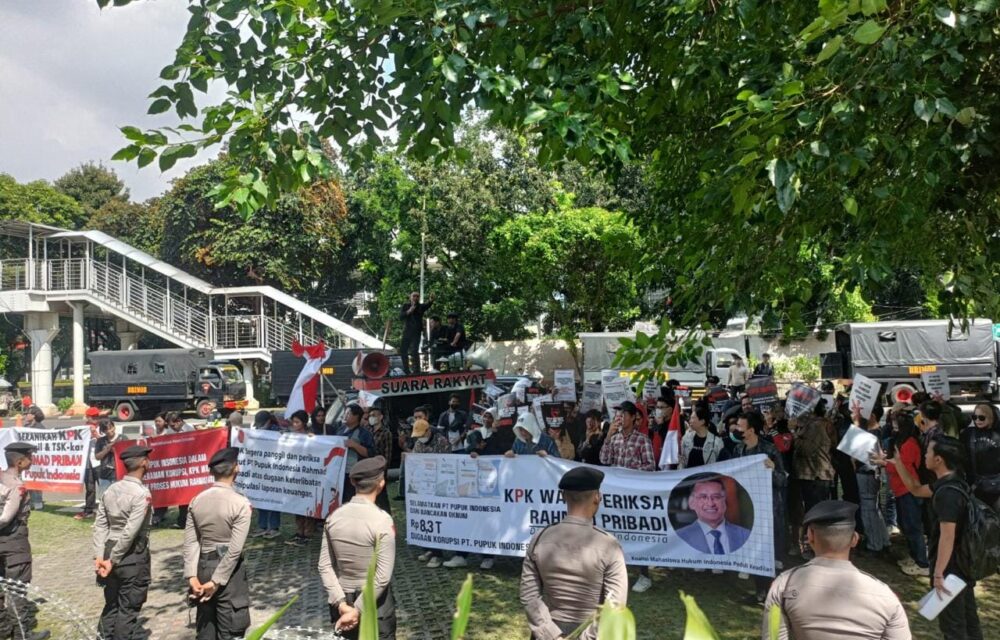 Mahasiswa Ngamuk Di Depan Gedung Kpk, Minta Serius Tangani Dugaan Korupsi Pt Pupuk Indonesia