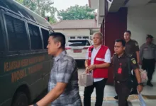 Parah, Majelis Hakim Putuskan Charlie Chandra Sebagai Terdakwa Tetap