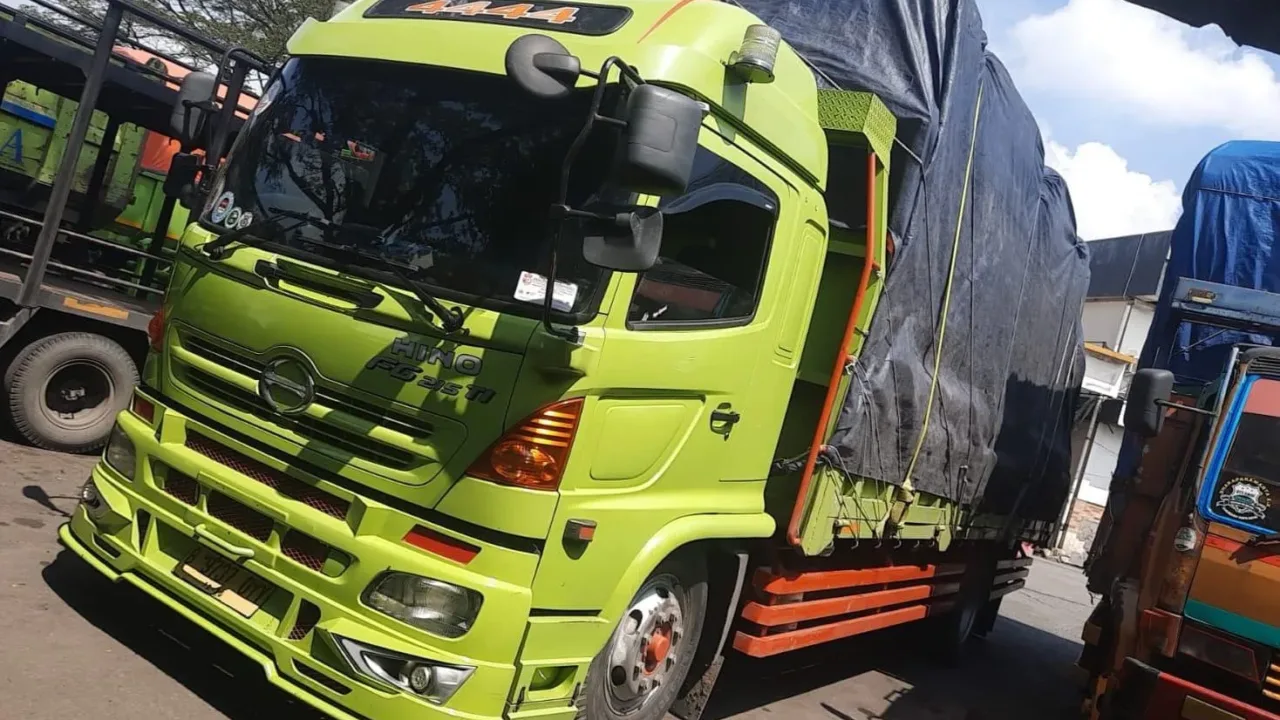 Mobil ODOL Semeraut: Cerminan Buruknya Sistem Logistik Nasional