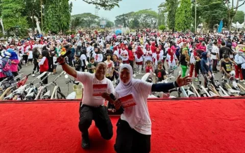 Meriahkan HUT Bhayangkara 79, Ribuan Warga Lebak Serbu Alun-alun Rangkasbitung