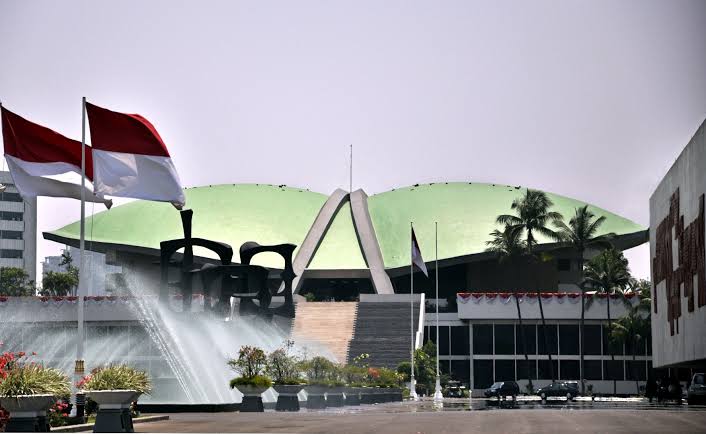 Formappi Kritik Dugaan Korupsi Di Mpr: Pukulan Bagi Kredibilitas Lembaga Negara