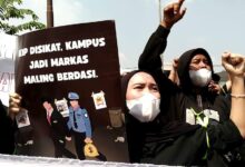Segera Ganti Rektor, Mahasiswa Jakarta Global University Gruduk Kampus Soal Dugaan Pungli Kip