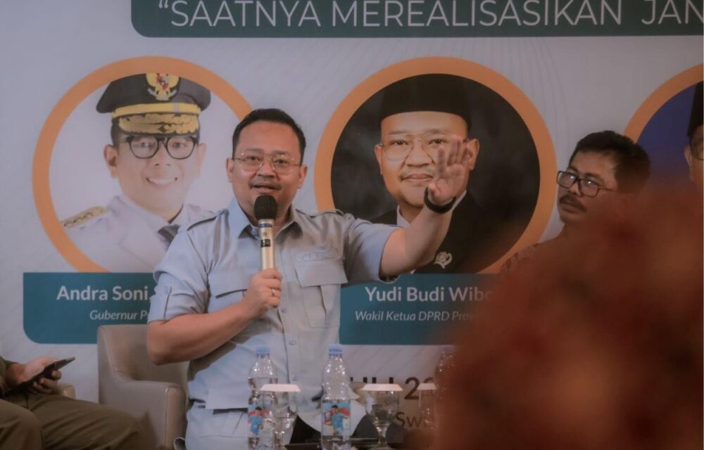 Yudi Budi Wibowo Terima Penghargaan Terbaik Bidang Informasi Publik, Berikut Sosoknya