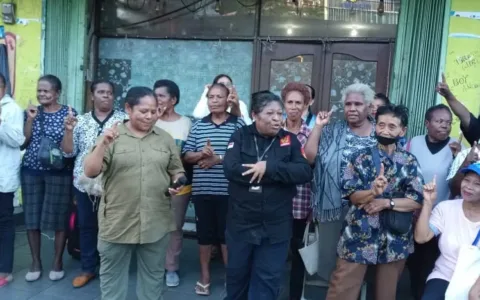 Ketua Yayasan Gerak Papua, Selepa C. Waromi: Menggerakkan Ekonomi Rakyat Kecil Papua untuk Indonesia