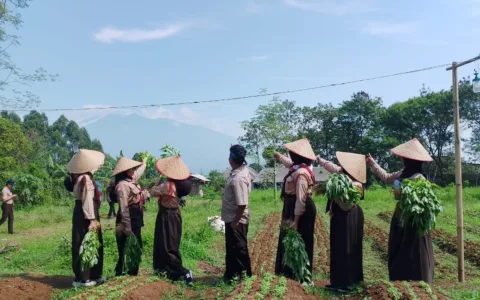 Raynia Camp Tawarkan Wisata Edukatif Berbasis Alam dan Budaya Lokal
