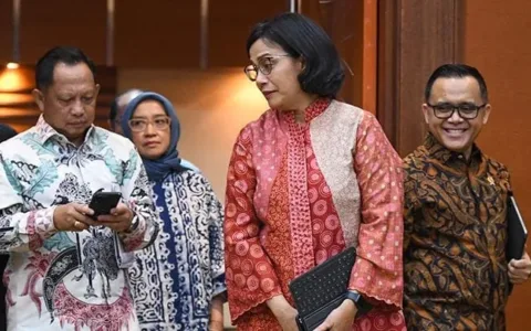 Kecolongan PBB 250% di Pati: Pengamat Minta Presiden Copot Sri Mulyani dan Tito Karnavian dari Jabatanya