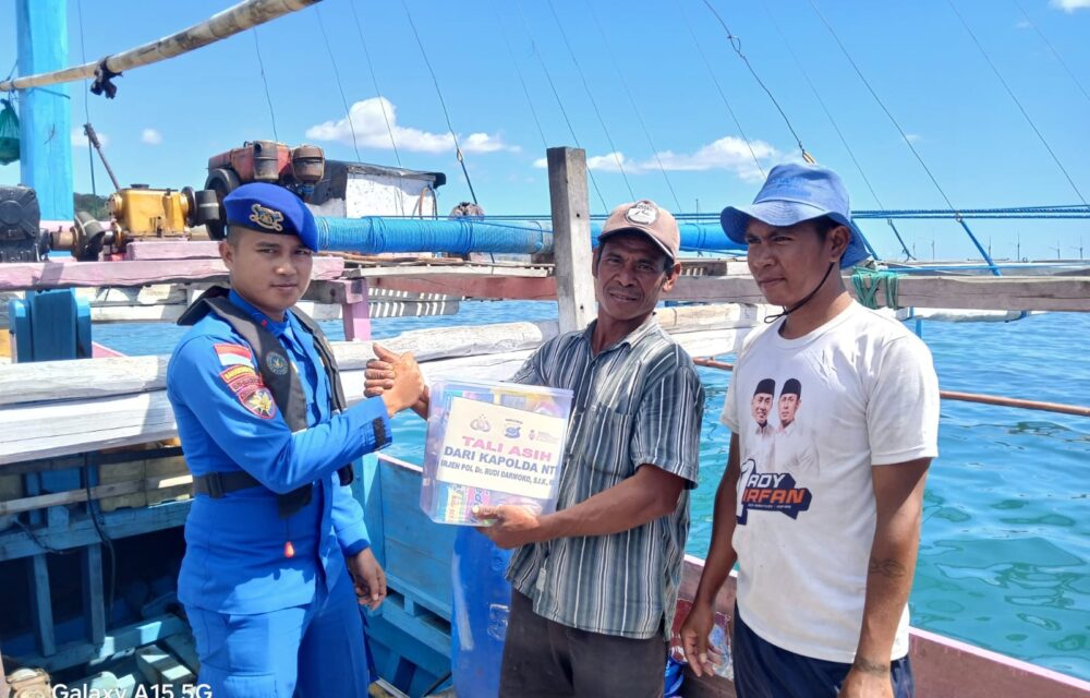Jumat Berkah Marnit Labuan Bajo: Kapolda Ntt Salurkan Tali Asih Kepada Nelayan Pesisir