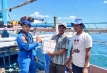 Jumat Berkah Marnit Labuan Bajo: Kapolda Ntt Salurkan Tali Asih Kepada Nelayan Pesisir