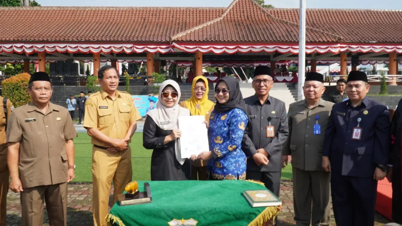 Bupati Pandeglang Dewi Setiani Lantik 478 PPPK Formasi 2024