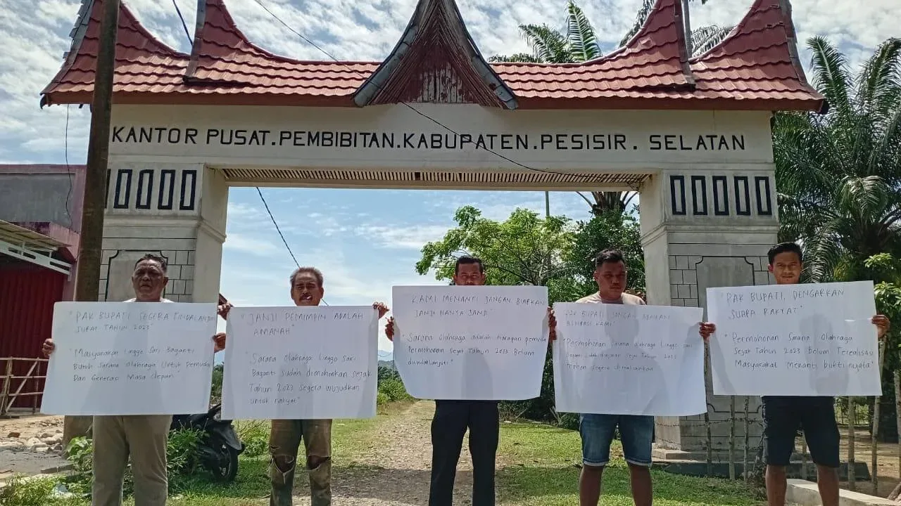 Warga Linggo Sari Baganti Desak Bupati Pesisir Selatan Realisasikan Sarana Olahraga