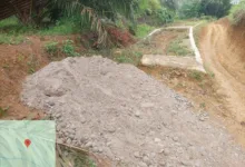 Diduga Ada Penyelewengan Dana ADK di Tapian Nauli, Warga Keluhkan Kualitas Pembangunan