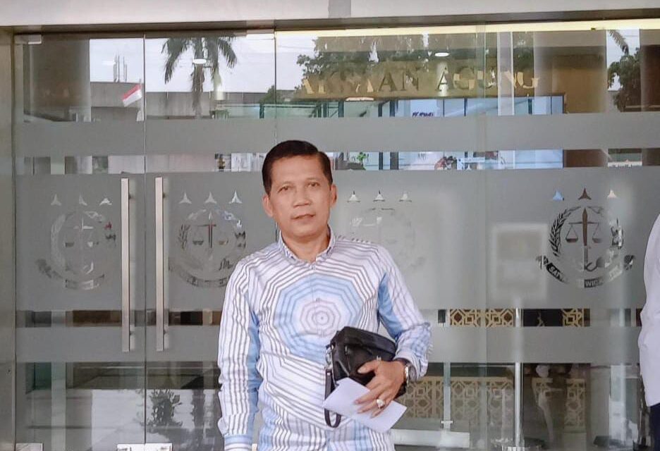 Brutal Hadapi Pendemo, Presiden Diminta Segera Copot Kapolri