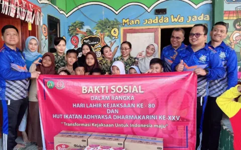 Bentuk Peduli, Kejari Lebak dan Yayasan Uswah Hasanah Perwira Gelar Bakti Sosial