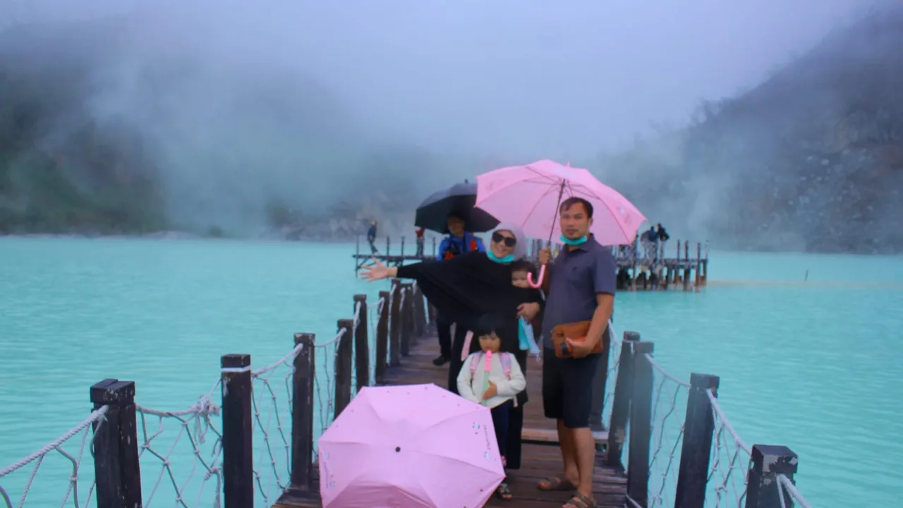 Kawah Putih Ciwidey, Destinasi Wisata yang Wajib Diabadikan Melalui Media Sosial