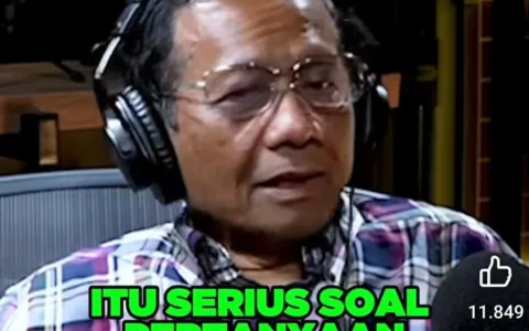 Akun Facebook Deddy Corbuzier Dibanjiri Komentar Usai Wawancara Mahfud MD Soal Wacana Pembubaran DPR