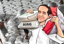 Nekat, Diduga Oknum Di Desa Margawangi Bagikan Bansos Tak Sesuai Ketentuan