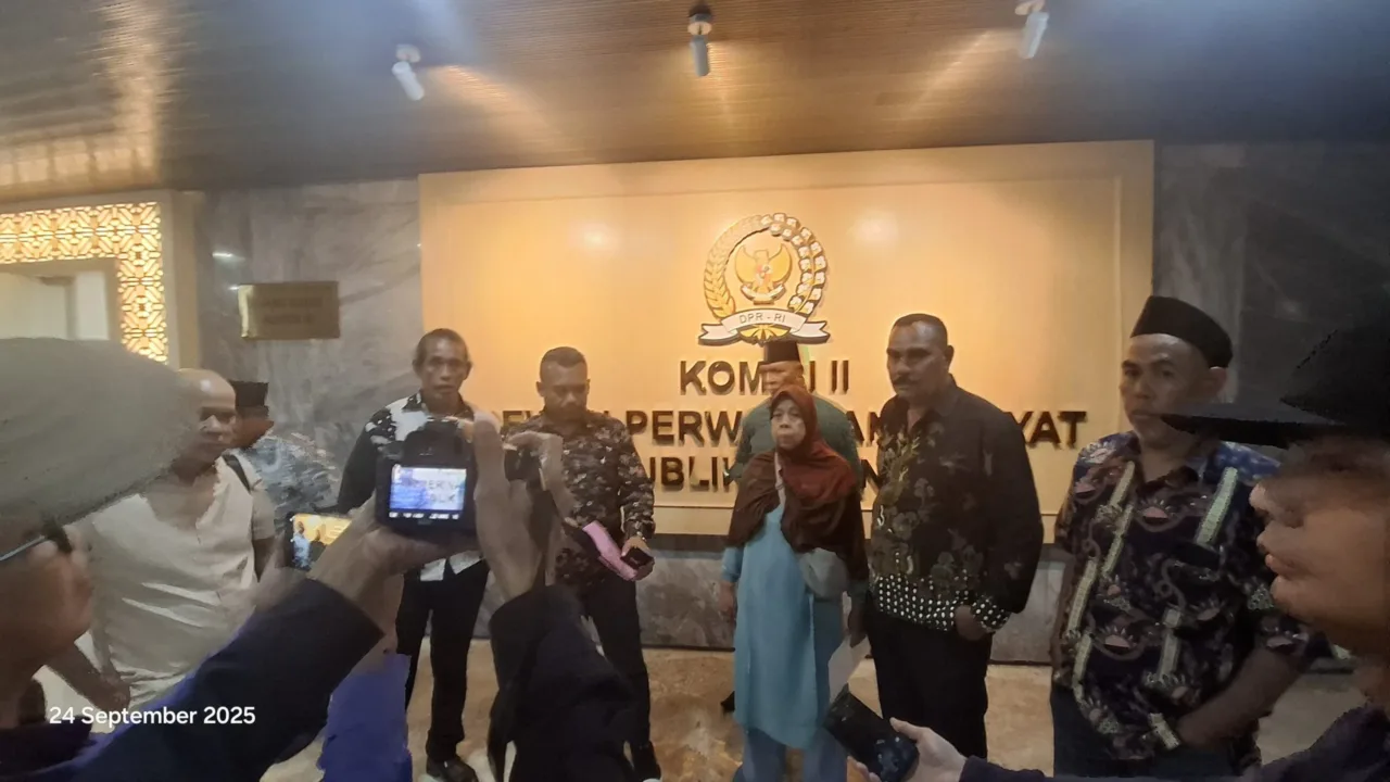 Korban Mafia Tanah Curhat di Hadapan Wakil Komisi II DPR RI Ketua Dede Yusuf
